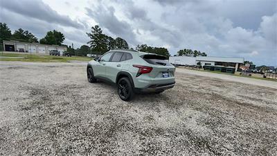 2025 Chevrolet Trax FWD SUV for sale #25510 - photo 2