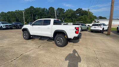 2025 Chevrolet Colorado Crew Cab 4WD Pickup for sale #25526 - photo 2