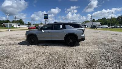 2025 Chevrolet Traverse FWD SUV for sale #25530 - photo 2