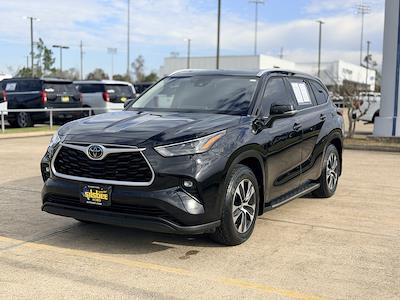 Used 2022 Toyota Highlander XLE for sale #B67997C - photo 1