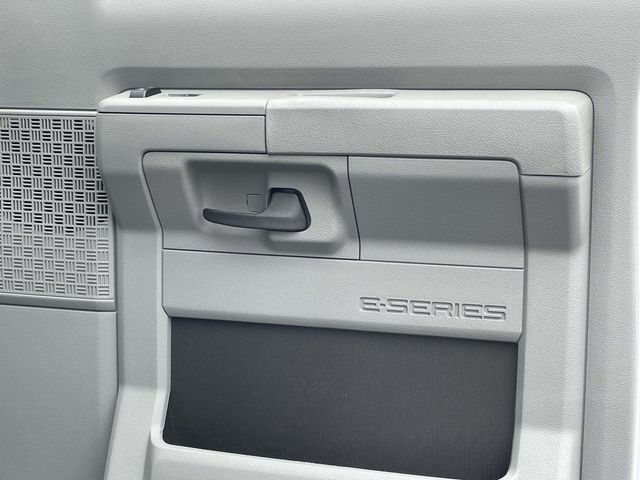 New 2026 Ford E-350 - photo 26
