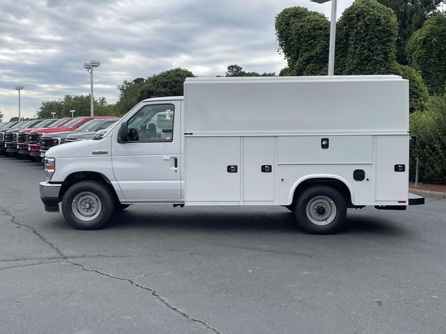 New 2026 Ford E-350 - photo 28