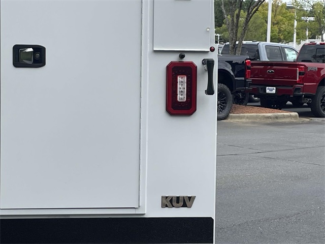 New 2026 Ford E-350 - photo 31