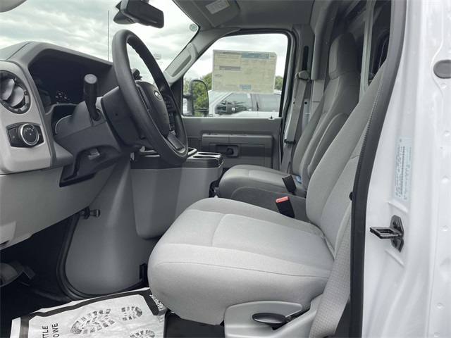 New 2026 Ford E-350 - photo 11
