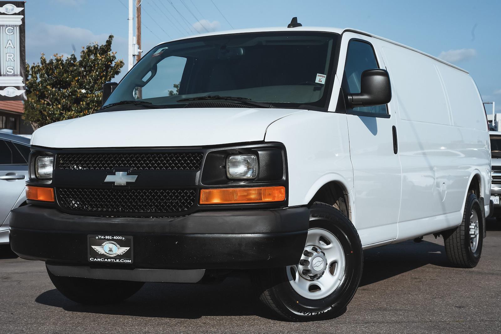 Used 2016 Chevrolet Express 3500 Empty Cargo Van - photo 1