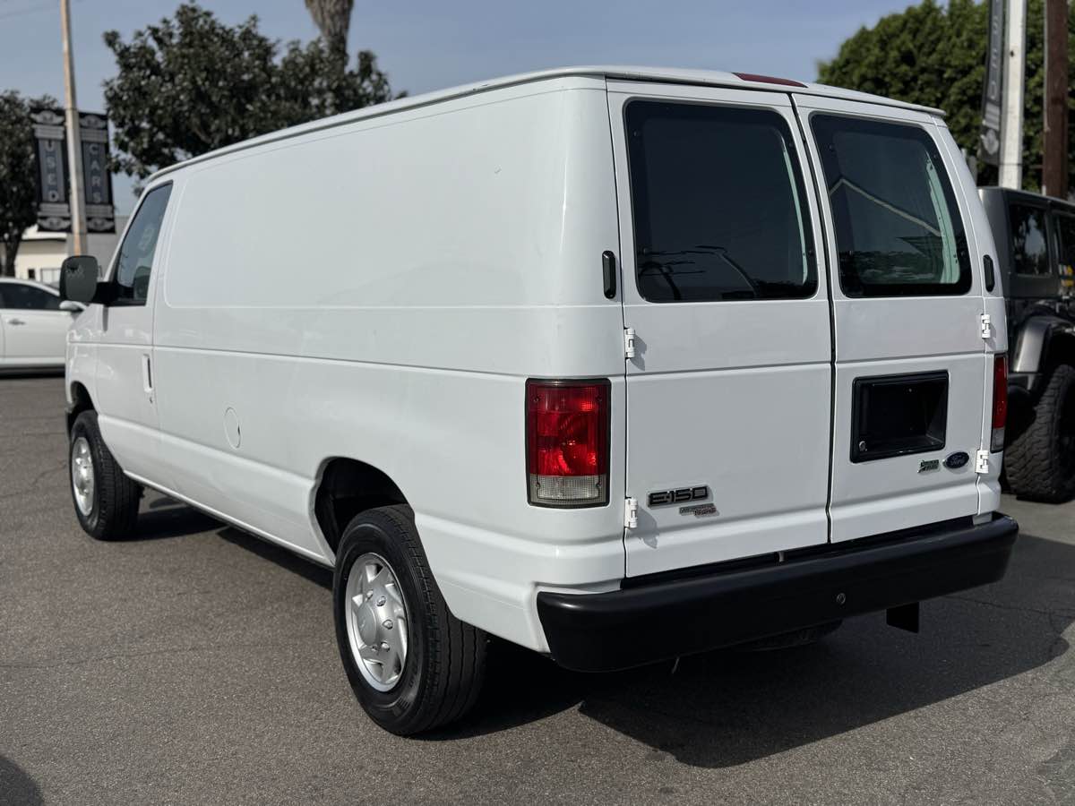 Used 2013 Ford E-150 - photo 9