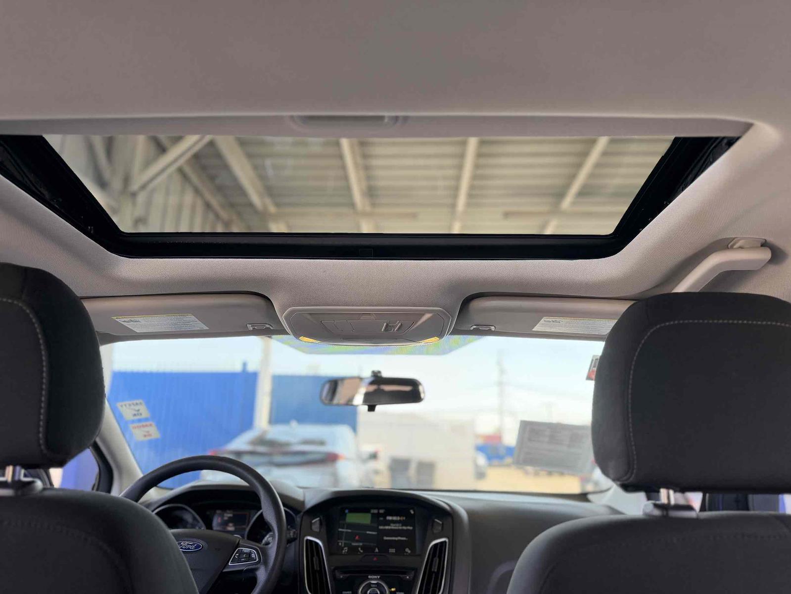 Used 2018 Ford Focus - photo 12