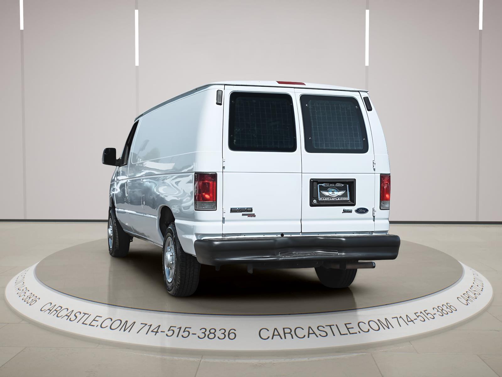Used 2013 Ford E-150 - photo 5