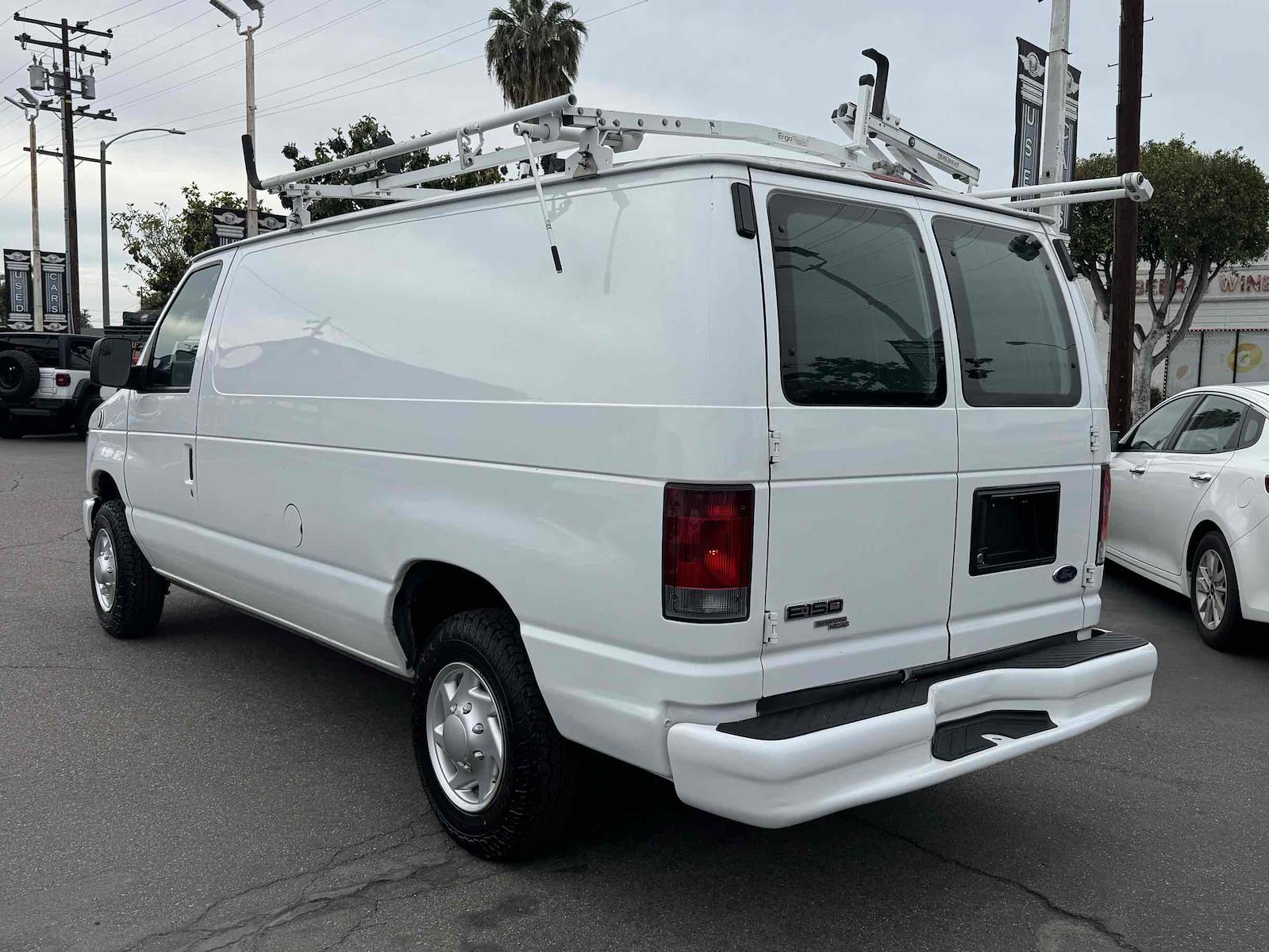 Used 2013 Ford E-150 - photo 2