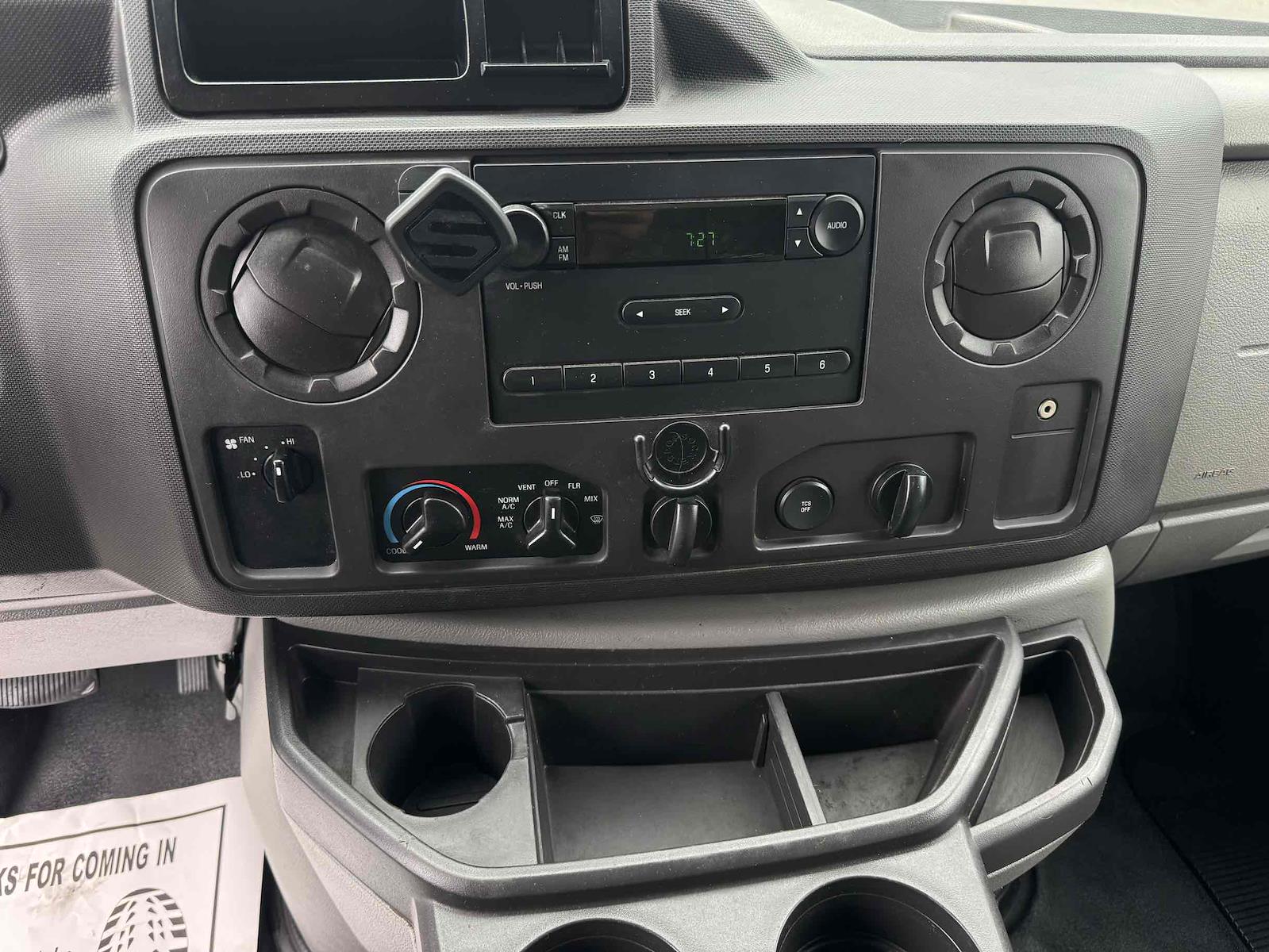 Used 2013 Ford E-150 - photo 12