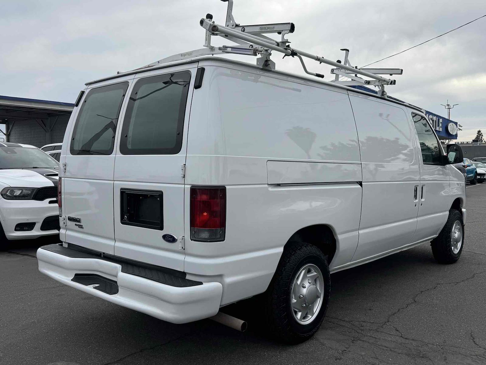 Used 2013 Ford E-150 - photo 6