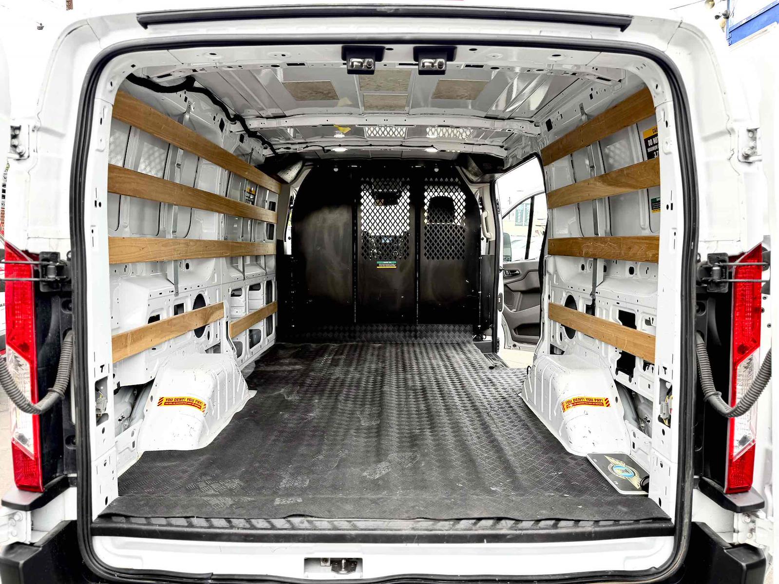 Used 2023 Ford Transit 250 - photo 27