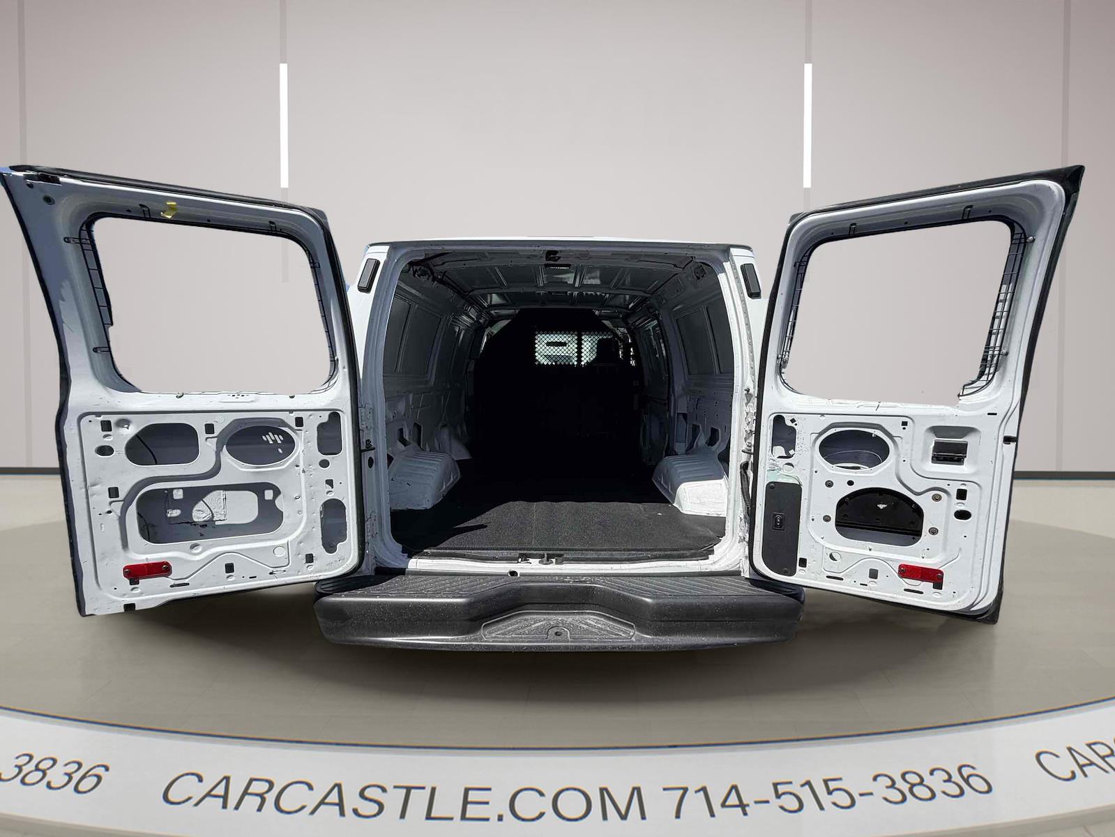 Used 2013 Ford E-150 Cargo Van - photo 18