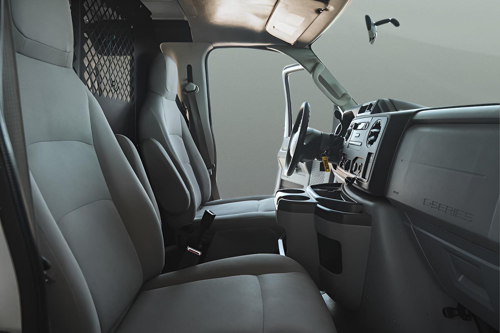 Used 2013 Ford E-150 - photo 24