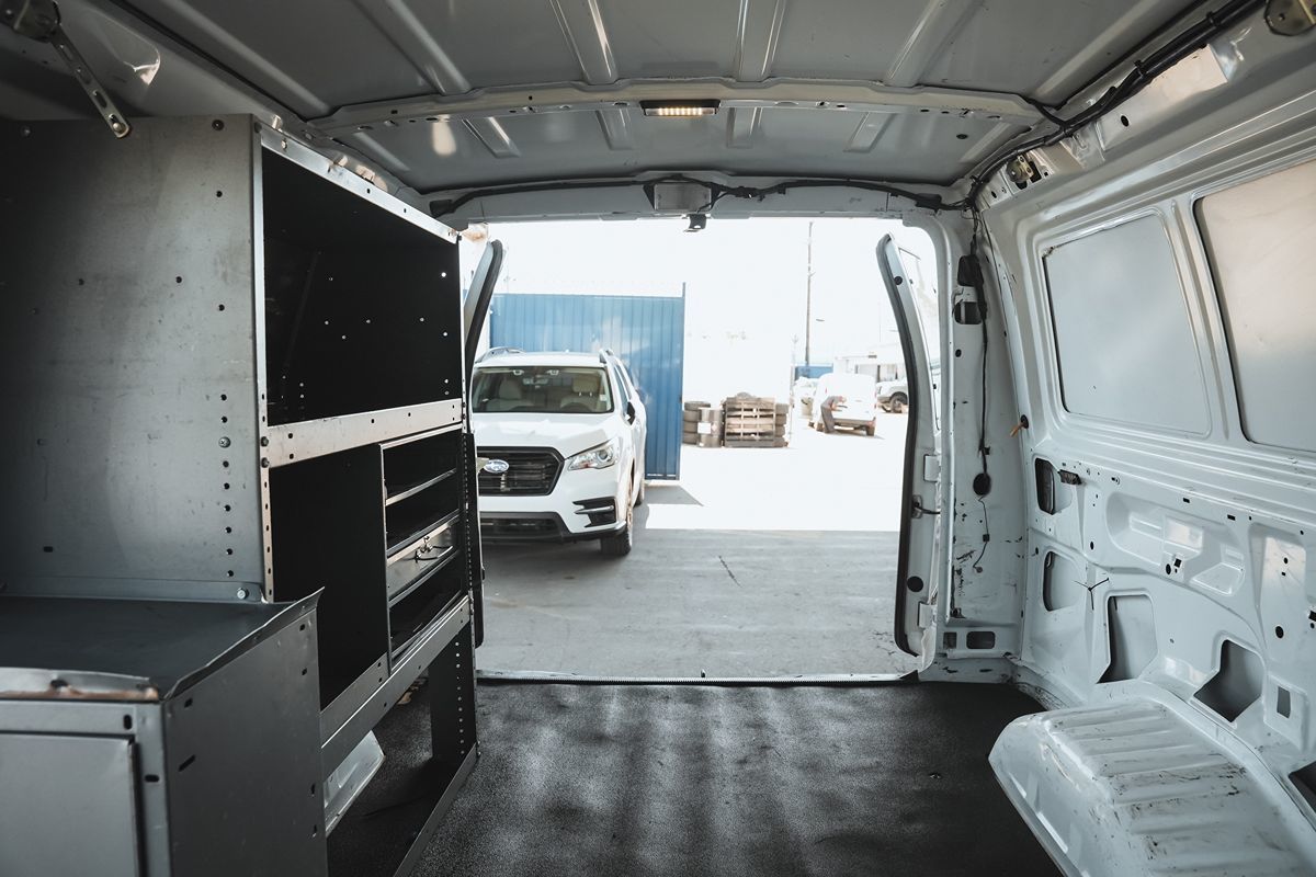 Used 2013 Ford E-150 - photo 18