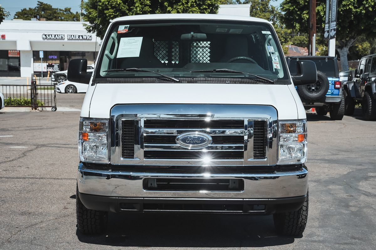 Used 2013 Ford E-150 - photo 13