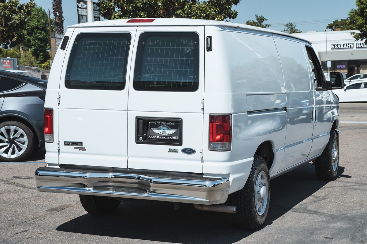 Used 2013 Ford E-150 - photo 16