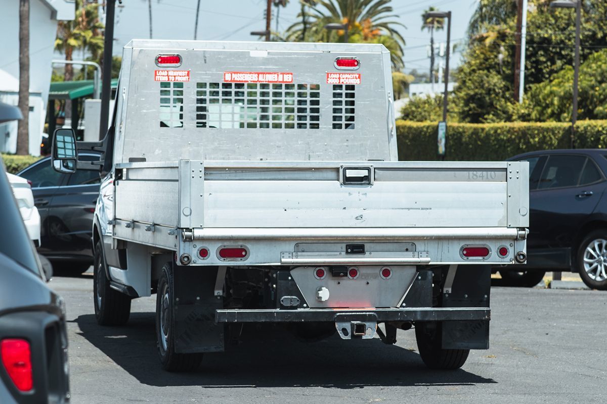 Used 2018 Ford Transit 250 - photo 10