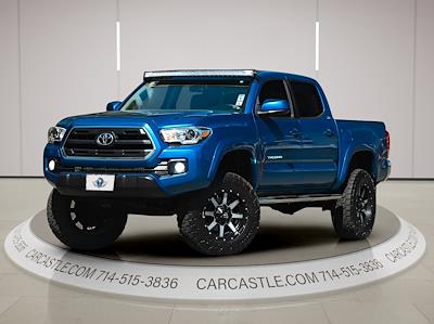 Used 2017 Toyota Tacoma - photo 1