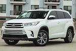 Used 2017 Toyota Highlander XLE for sale #T60488 - photo 3