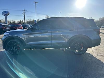 Used 2021 Ford Explorer - photo 1