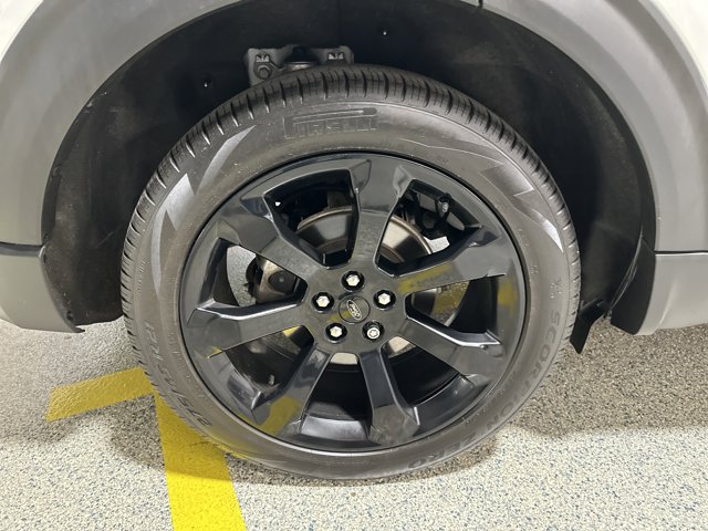 Used 2024 Ford Explorer - photo 14