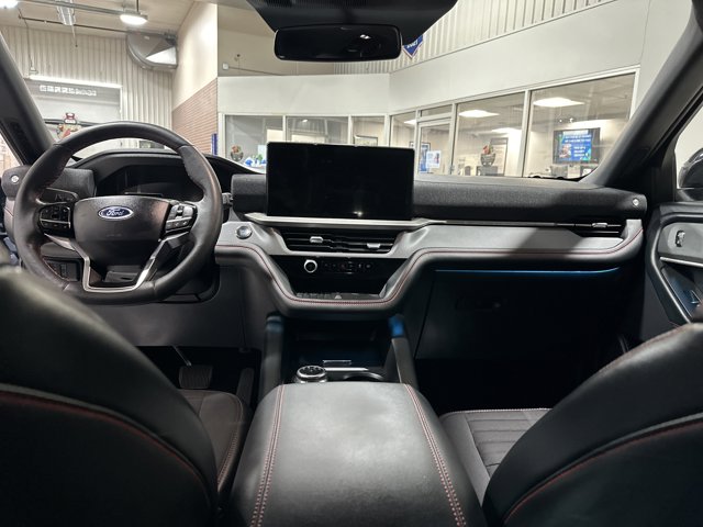 Used 2025 Ford Explorer - photo 16