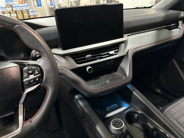 Used 2025 Ford Explorer - photo 11