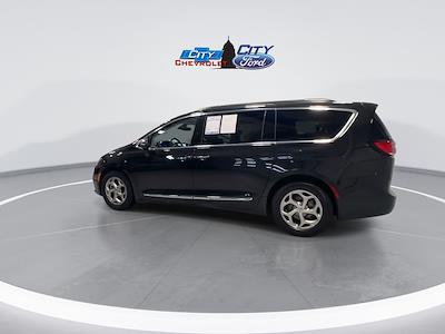 Used 2023 Chrysler Pacifica Limited Minivan for sale #CP4474 - photo 2