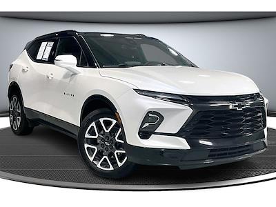 Used 2023 Chevrolet Blazer - photo 1