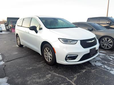 Used 2024 Chrysler Pacifica Touring L Minivan for sale #CP4544 - photo 2