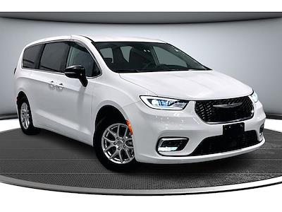 Used 2024 Chrysler Pacifica Touring L Minivan for sale #CP4544 - photo 2