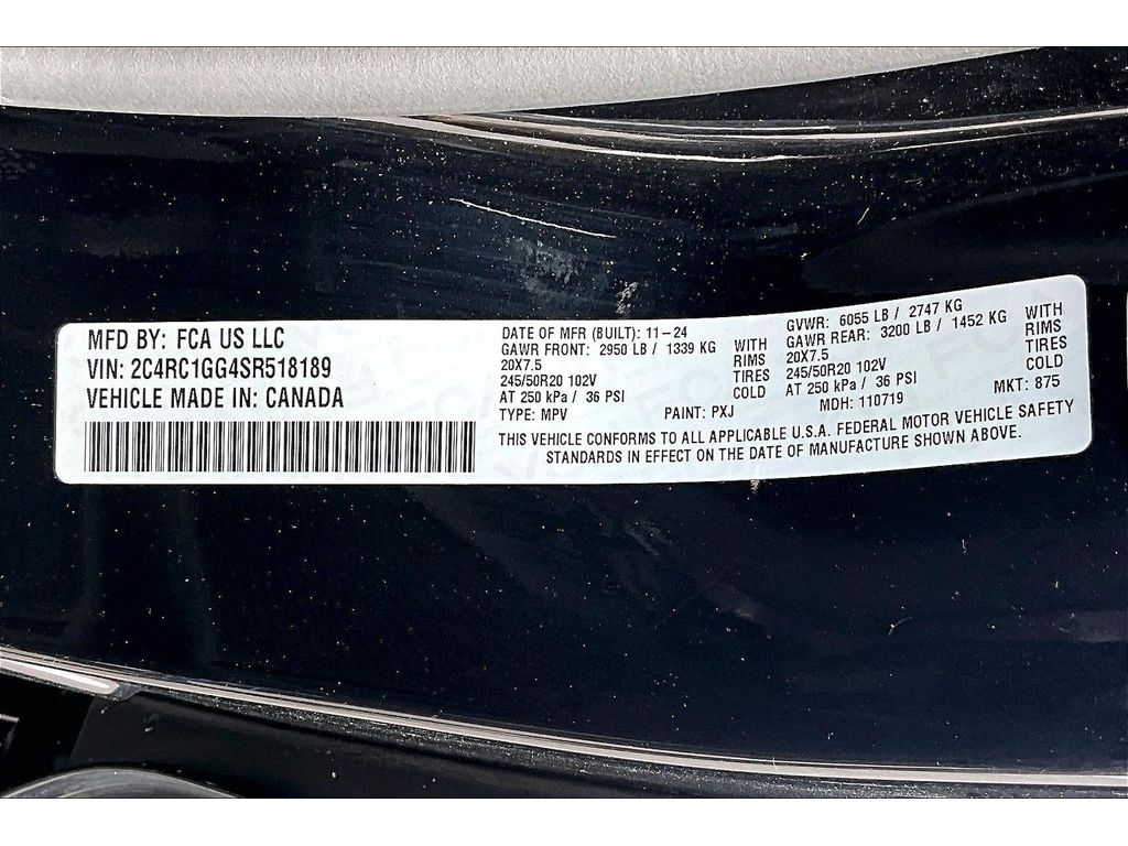 Used 2025 Chrysler Pacifica - photo 34