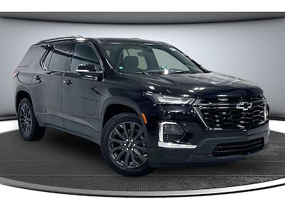 Used 2023 Chevrolet Traverse - photo 1