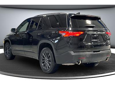 Used 2023 Chevrolet Traverse - photo 1