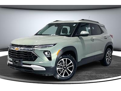 Used 2025 Chevrolet Trailblazer - photo 1
