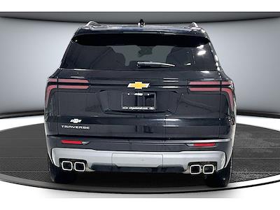Used 2025 Chevrolet Traverse - photo 1