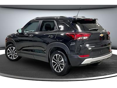 Used 2025 Chevrolet Trailblazer - photo 1