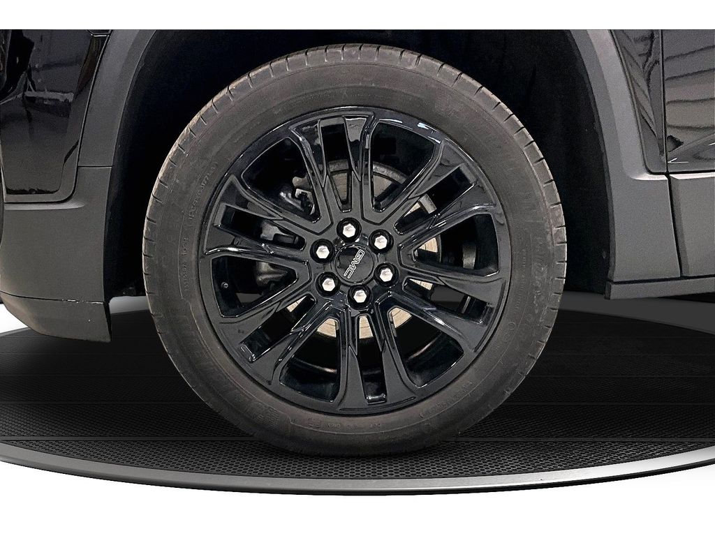 Used 2023 GMC Acadia - photo 10