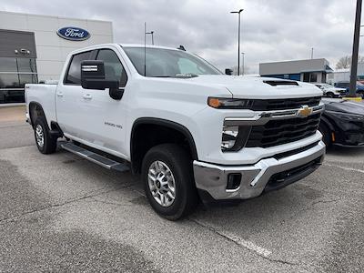 Used 2025 Chevrolet Silverado 2500 - photo 1