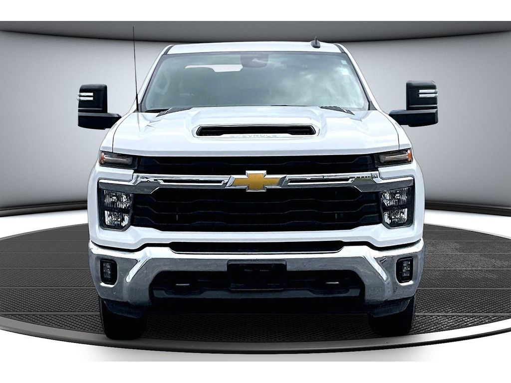 Used 2025 Chevrolet Silverado 2500 - photo 6