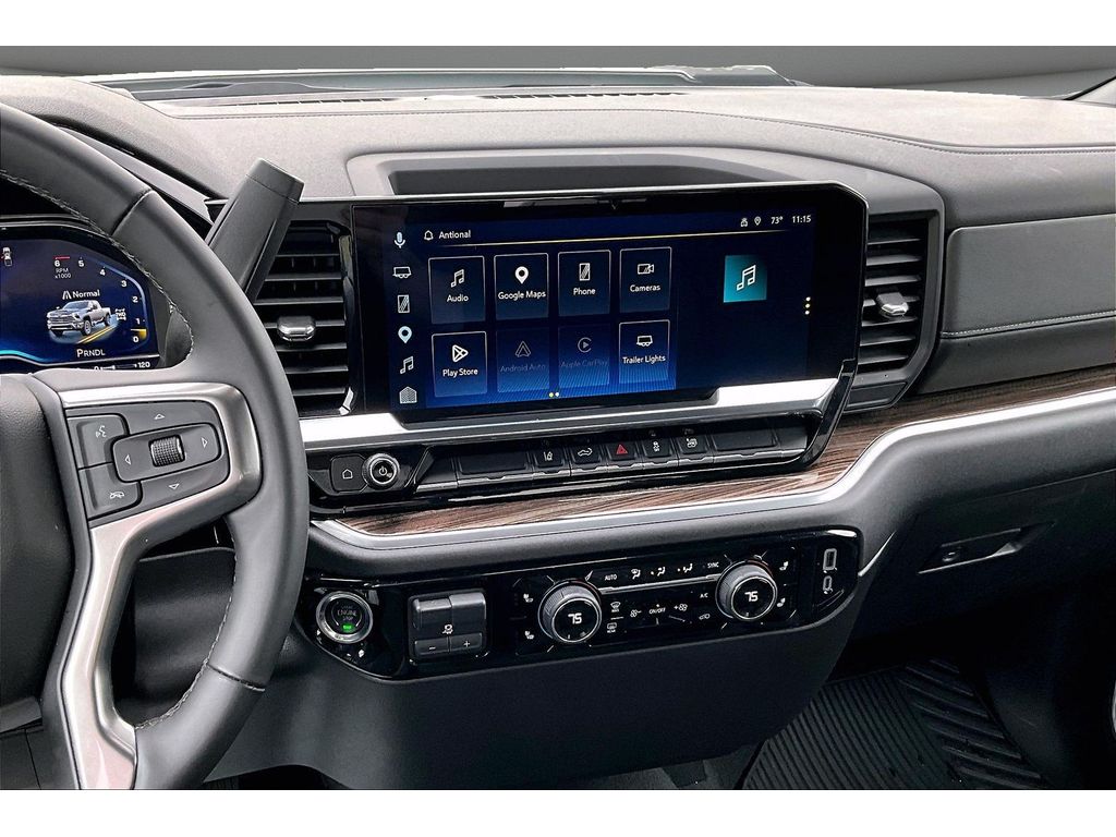 Used 2025 Chevrolet Silverado 2500 - photo 9