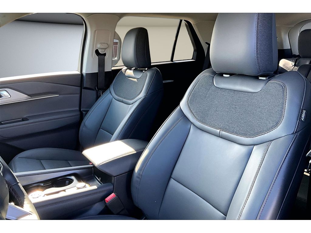 New 2026 Ford Explorer - photo 11