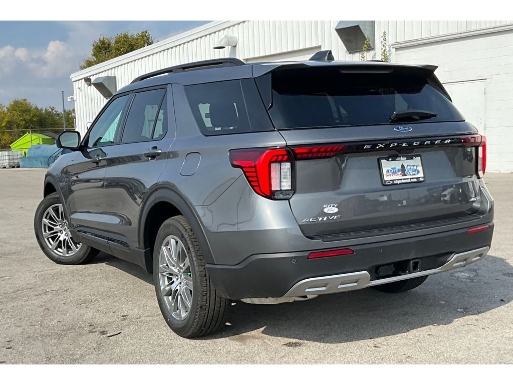 New 2026 Ford Explorer - photo 2