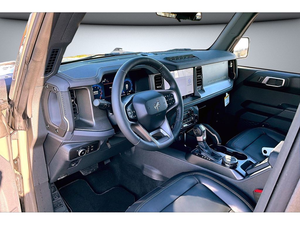New 2025 Ford Bronco - photo 8