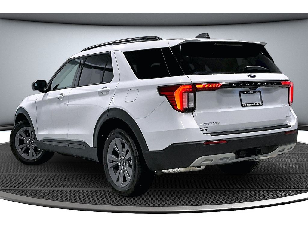 New 2026 Ford Explorer - photo 2