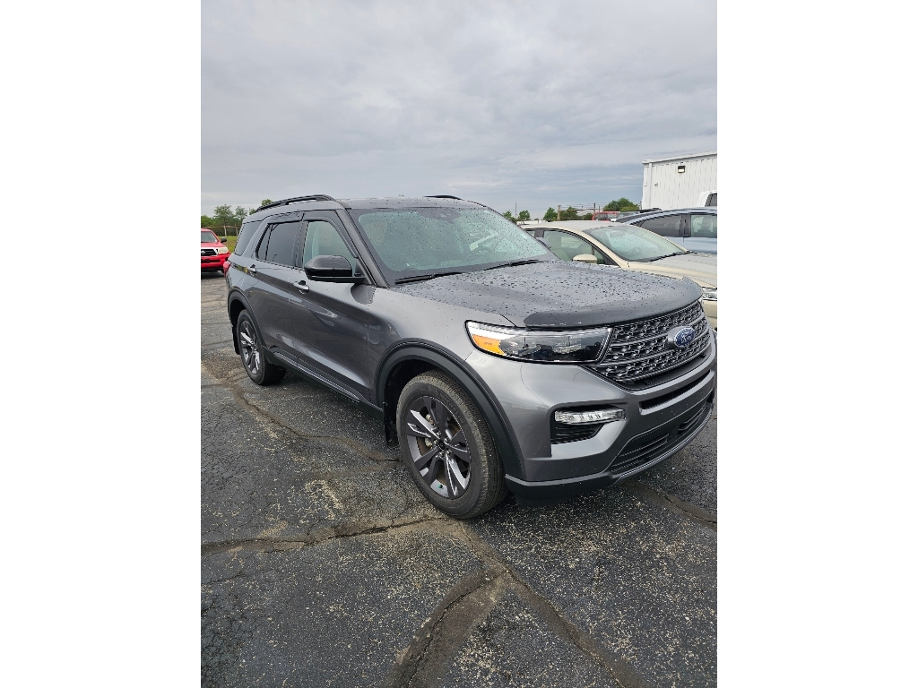 Used 2022 Ford Explorer - photo 1
