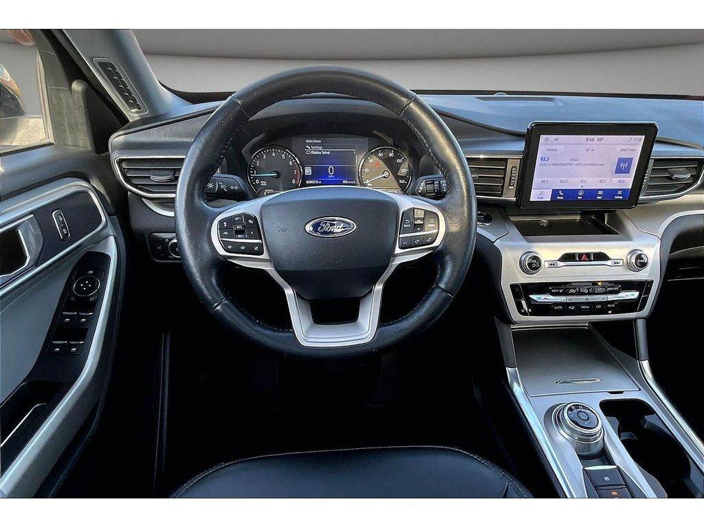 Used 2022 Ford Explorer - photo 1