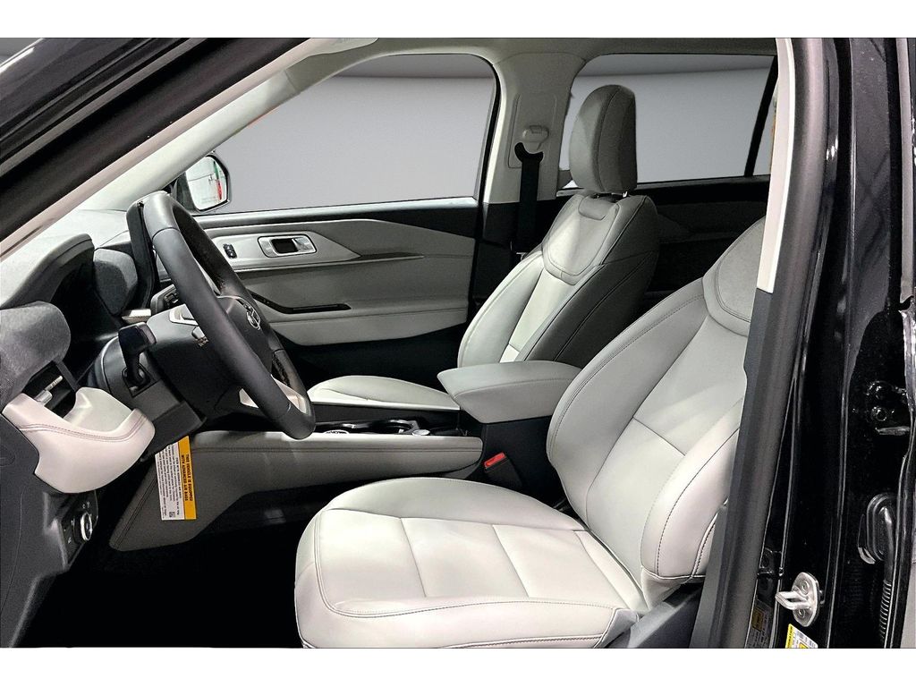 New 2026 Ford Explorer - photo 11