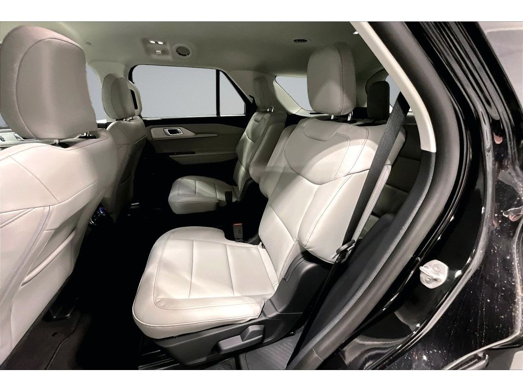 New 2026 Ford Explorer - photo 12